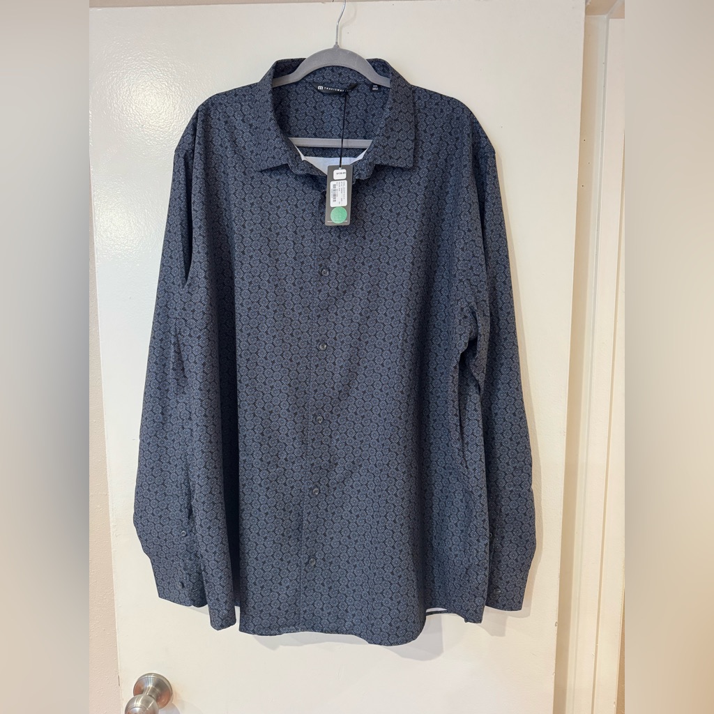 Nwt Travis Mathew Dark Gray Patterned Shirt
